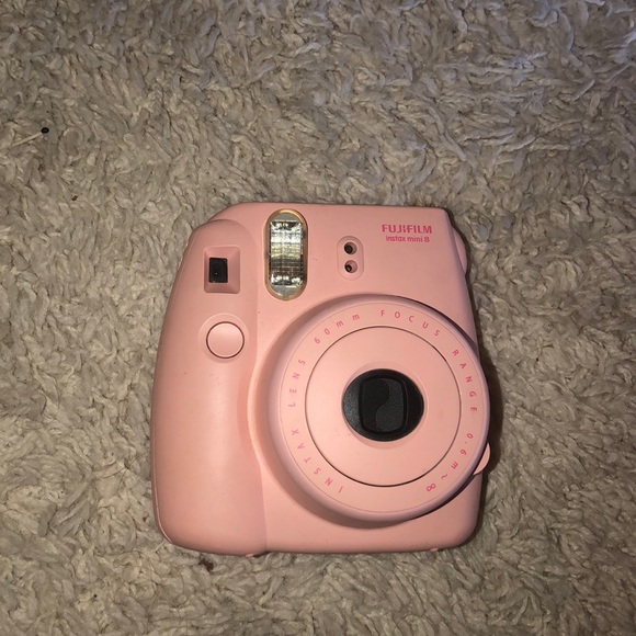 Baby pink polaroid camera - Picture 1 of 3